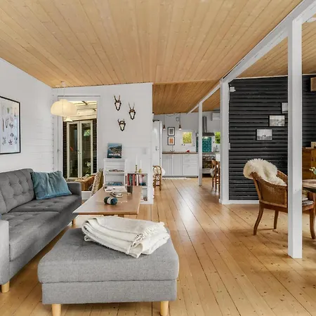 Amazing In With Kitchen * Hornslet