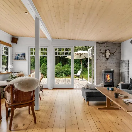 Amazing In With Kitchen Holiday home